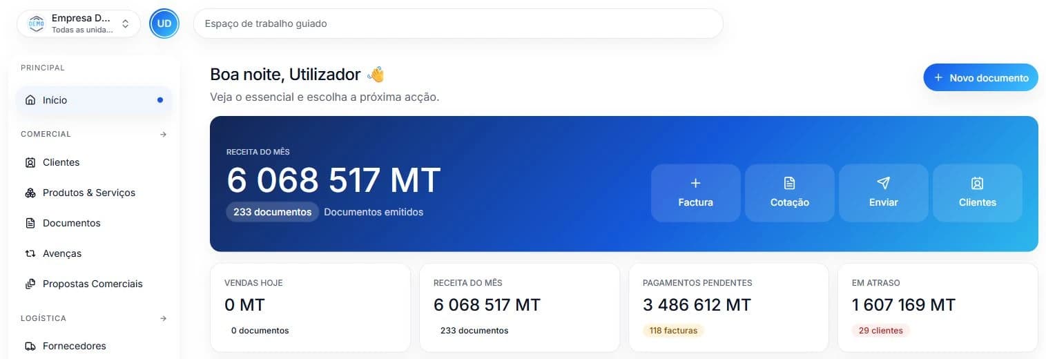 Dashboard Quota da empresa de demonstração, com receita do mês, atalhos para facturas e cotações e resumo de recebimentos.